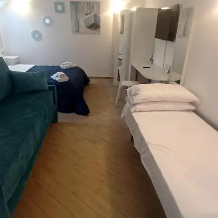 Residenza Plebliscito 아파트 *