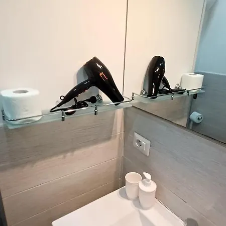 Residenza Plebliscito 아파트 *